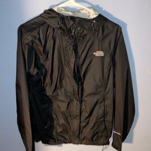 Black north face waterproof jacket 🧥